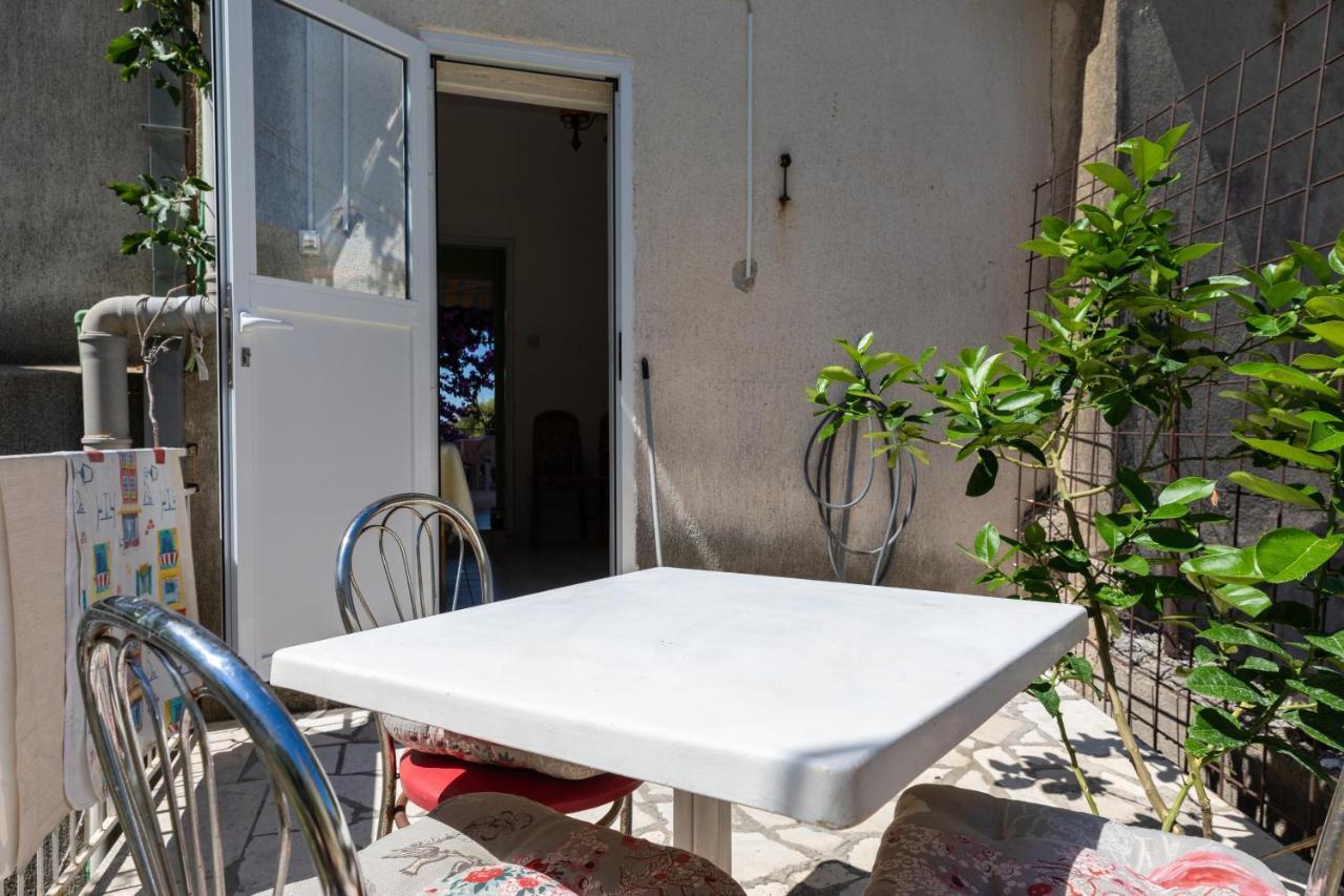 Apartments with a parking space Sumpetar, Omis - 9436 Bagian luar foto